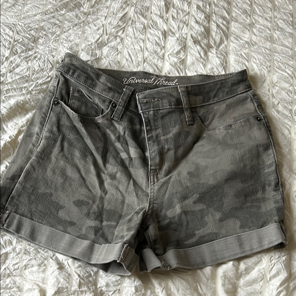 Universal Thread green Jean Shorts Cuffed Hem